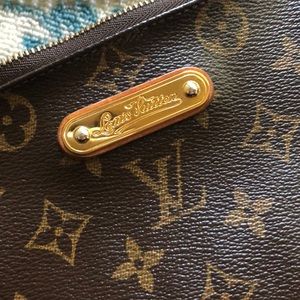 Lv eva clutch